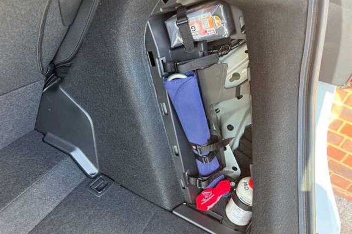 Honda Jazz Hybrid 1.5 I-MMD HYBRID CROSSTAR ADVANCE 5DR ECVT 