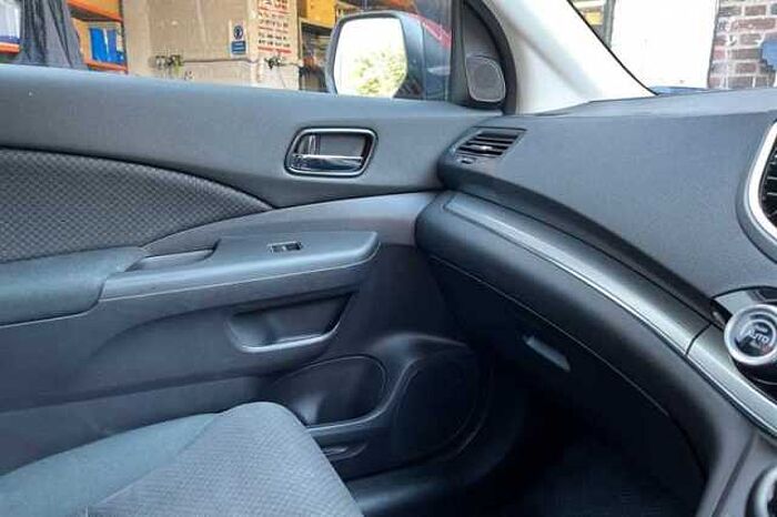 Honda CR-V 2.0 i-VTEC SE 5dr 2WD 